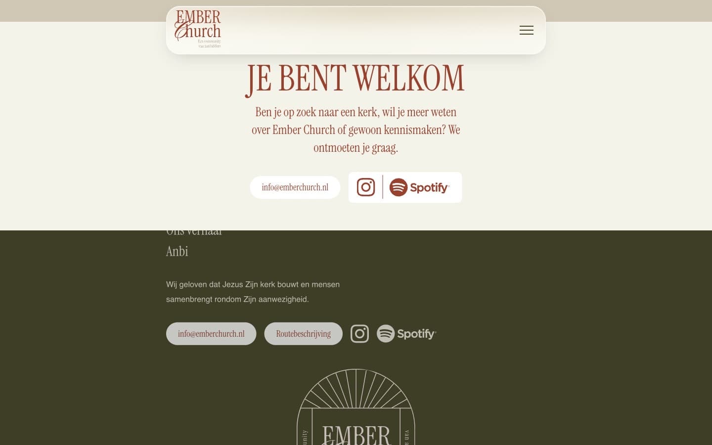 De sectie Je bent welkom van Ember Church met contactgegevens en een link naar Spotify